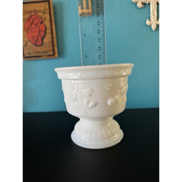 Vintage Milk Glass Pedestal Bowl Floral Embossed White Compote Candy Dish Decor - Picture 8 of 8